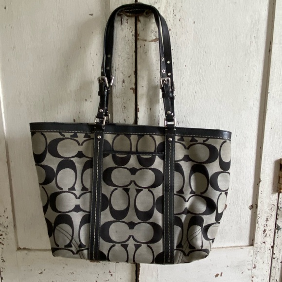 Coach purse - Picture 1 of 3